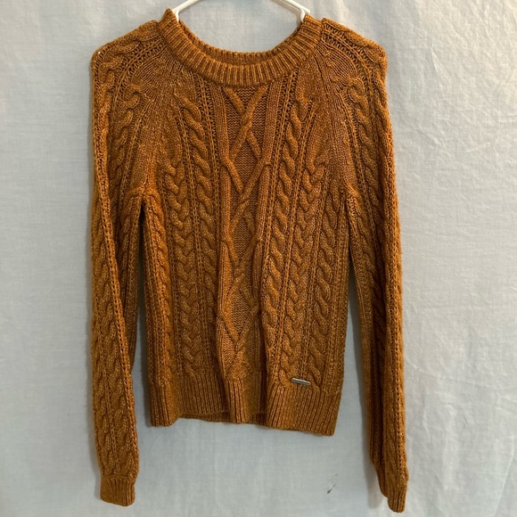 Abercrombie Sweater - Picture 1 of 3